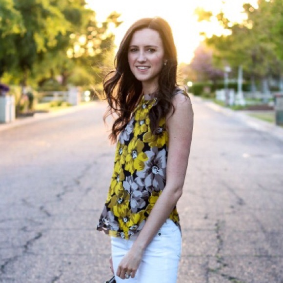 Who What Wear Tops - NWT Who What Wear yellow & taupe floral print top